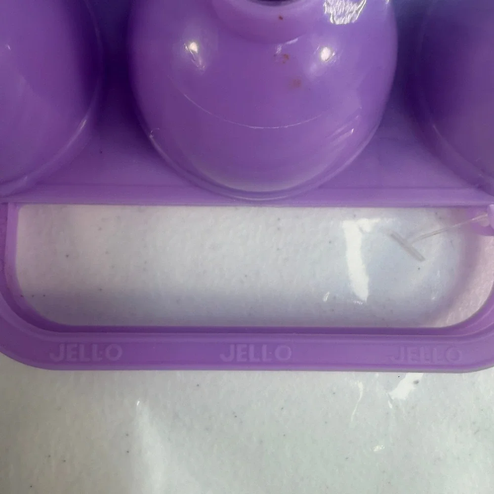 Jell-O Shots Egg Molds Jigglers‎ Retro 90s Purple Plastic Lot of 2 Purple Easter
